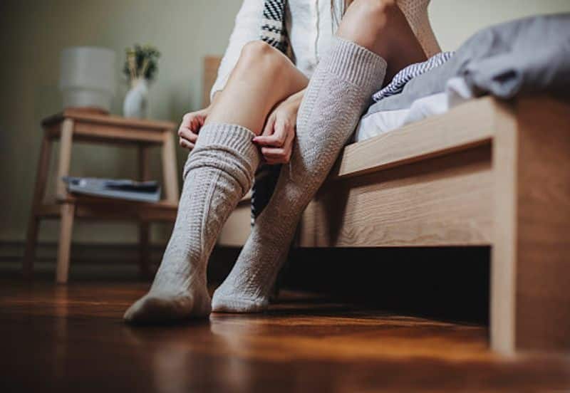 sleeping with socks benefits and risks 