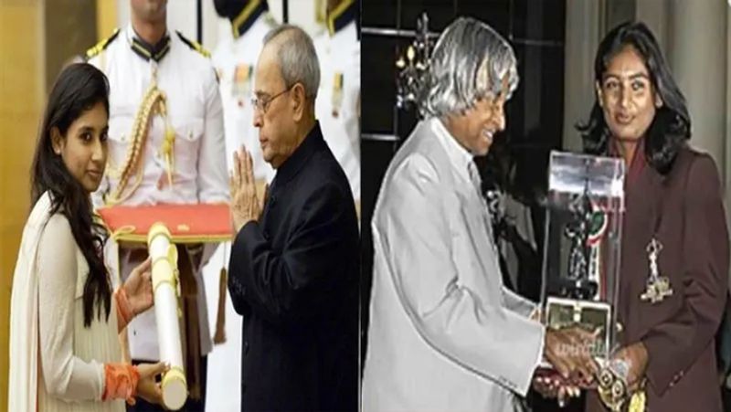 शानदार खेल के चलते मिताली राज को साल 2003 में अर्जुन पुरस्कार, 2015 में पद्मश्री और 2017 में वोग स्पोट्सपर्सन ऑफ द ईयर का अवार्ड मिला था।