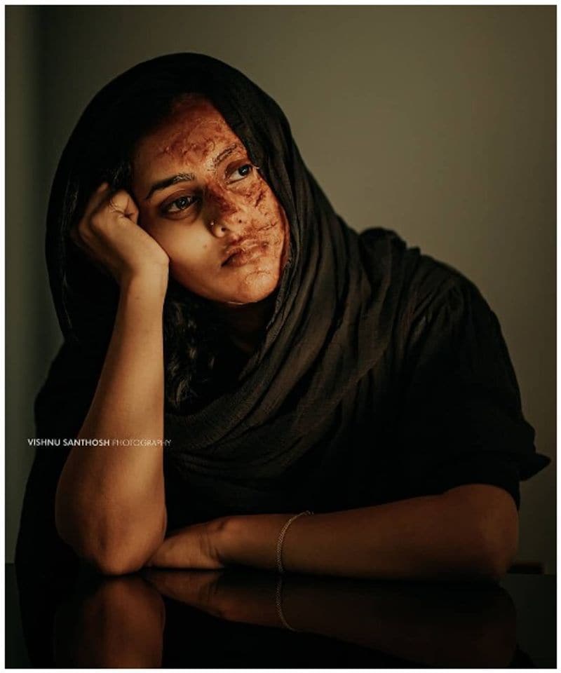 <p><span style="font-size:11px;">മോഡല്: അനു പി അയ്യര്</span></p>