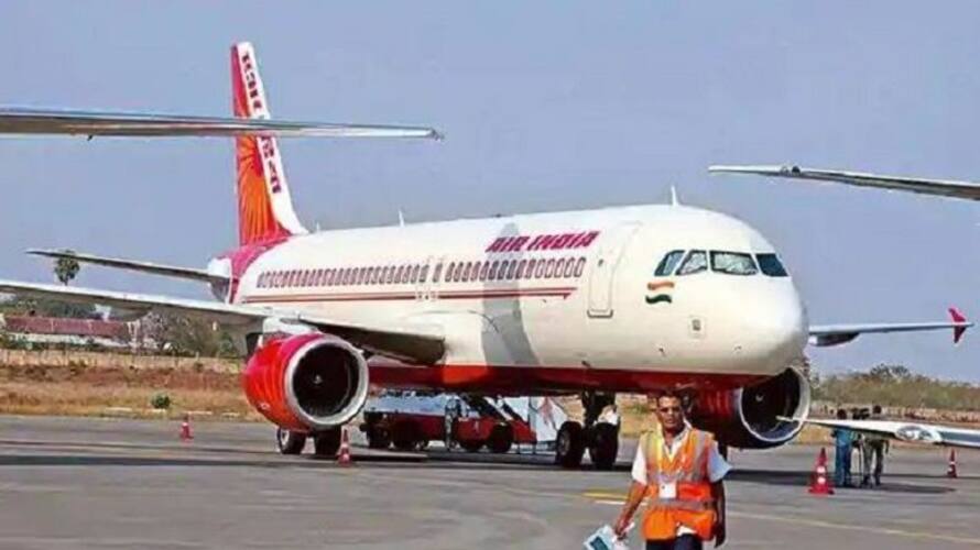 passengers of air india flight who landed back due to technical snag at Sharjah reached Kozhikode after 38 hours passengers of air india flight who landed back due to technical snag at Sharjah reached Kozhikode after 38 hours
