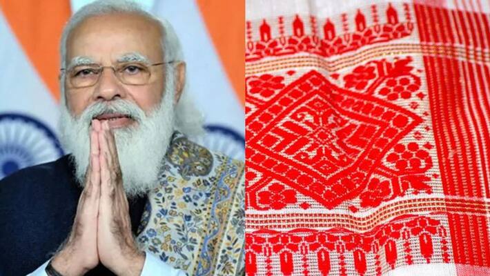 PM modi purchases products from women entrepreneurs on women day KPP PM modi purchases products from women entrepreneurs on women day KPP