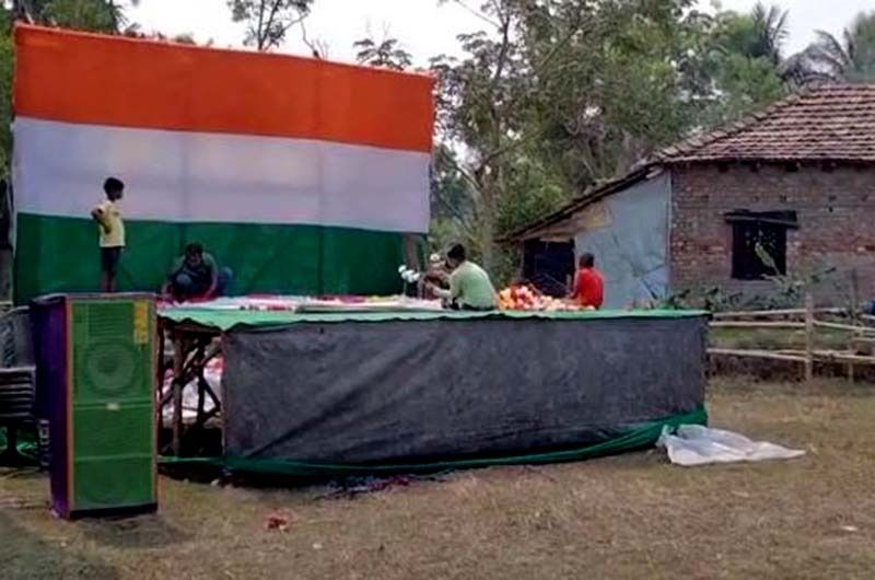 <p> ৯ মার্চ মমতা বন্দ্যোপাধ্যায় আসছেন নন্দীগ্রামে। কার্যত মঙ্গলবার থেকেই নিজের প্রচার শুরু করছেন মুখ্যমন্ত্রী।</p>