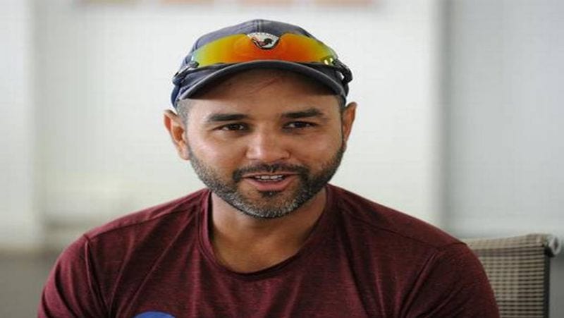 पार्थिव पटेल ने 9 दिसंबर 2020 को ही क्रिकेट को अलविदा कह दिया। उन्हें क्रिकेट के सभी फॉर्मेट से संन्यास का ऐलान कर दिया था। अपने रिटायरमेंट के दौरान उन्होंने पूर्व कप्तान और बीसीसीआई के मौजूदा अध्यक्ष सौरभ गांगुली का भी शुक्रिया अदा किया। पार्थिव ने सौरभ गांगुली की कप्तानी में ही भारतीय क्रिकेट में डेब्यू किया था।