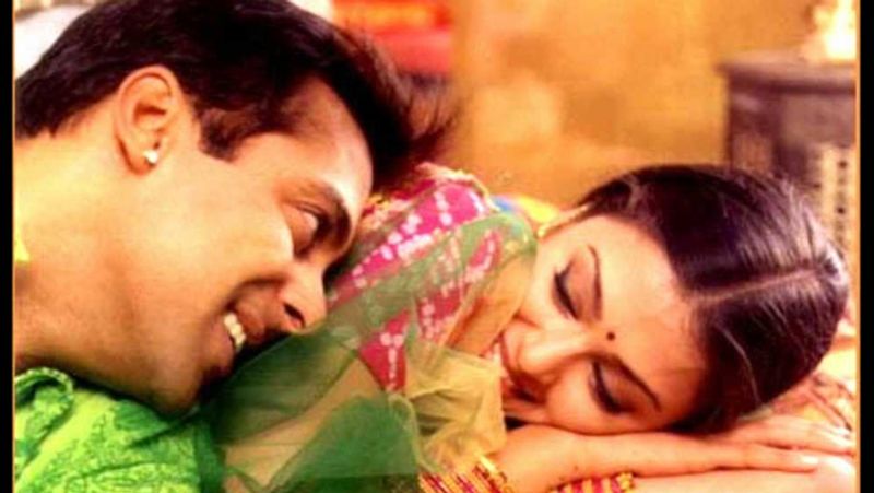 <p>এমন কি সাজিদ খোলসা করেন যে, তাঁর বিয়ের পার্টিতে এসে সলমন সাজিদকে উপদেশ দিয়েছিলেন, বাইরে একটা গাড়ি আছে, সেটা চরে ভেগে যাও। </p>