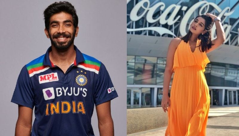 <p>ಟೀಂ ಇಂಡಿಯಾ ವೇಗಿ ಜಸ್ಪ್ರೀತ್ ಬುಮ್ರಾ ಹಾಗೂ ನಿರೂಪಕಿ ಗಣೇಶನ್ ದಾಂಪತ್ಯ ಜೀವನಕ್ಕೆ ಕಾಲಿಡಲು ಸಜ್ಜಾಗಿದ್ದಾರೆ. ಸದ್ದಿಲ್ಲದೆ ಗೋವಾದಲ್ಲಿ ಮದುವೆ ನಡೆಯಲಿದೆ.</p>