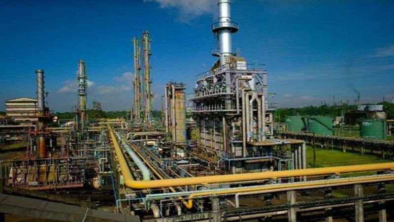 लक्ष्मी ऑर्गेनिक्स एथाइल एसेटेट (ethyl acetate) मार्केट में देश की सबसे बड़ी मैन्युफैक्चर कंपनी है। भारत के एथाइल एसेटेट मार्केट में कंपनी की हिस्सेदारी करीब 30 फीसदी है। येलोस्टोन फाइन केमिकल (YFCPL) का अधिग्रहण पूरा करने के बाद कंपनी का मार्केट शेयर और बढ़ेगा। भारत में डिकटेन डेरिवेटिव्स (Diketene Derivatives) बनाने वाली यह अकेली कंपनी है। (फाइल फोटो)