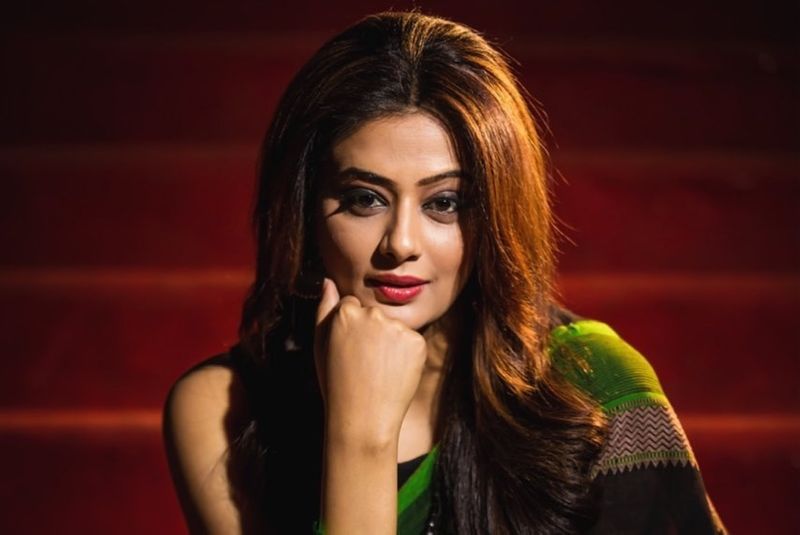 ప్రస్తుతం ఆమె వరుసగా సినిమాలతోనూ బిజీగా ఉంది. తెలుగులో `విరాటపర్వం`, `నారప్ప` చిత్రాల్లో నటిస్తుంది.
