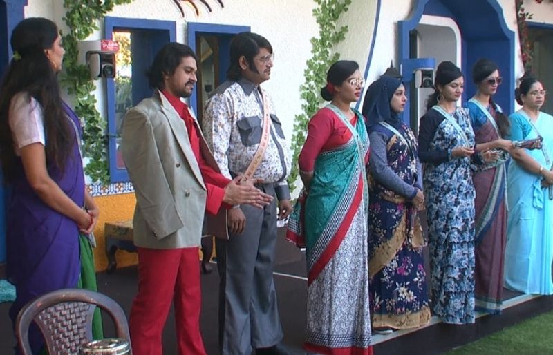 കോളെജ് അധ്യാപകരും അനധ്യാപകരും