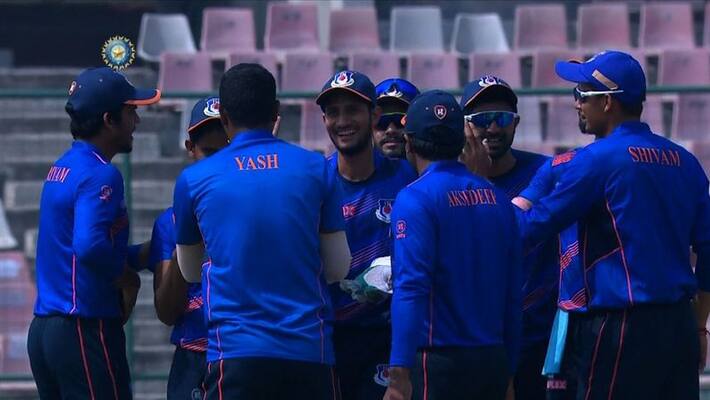 uttar pradesh beat gujarat by 5 wickets and qualifies for vijay hazare trophy final uttar pradesh beat gujarat by 5 wickets and qualifies for vijay hazare trophy final