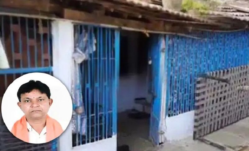किरीटभाई परमार ने हमेशा ही भारतीय जनता पार्टी में एक साधारण कार्यकर्ता के रुप में काम किया है। वह सिर्फ अभी दो टर्म से पार्षद हैं, और पार्टी ने उनको मेयर का पद दे दिया। भाजपाने उन्हें पद देकर पूरी दुनिया में ये संदेश देने की कोशिश की है कि एक सामान्य सा व्यक्ति भी अपनी मेहनत और काम के दम पर बड़े पदों तक पहुंच सकता है।