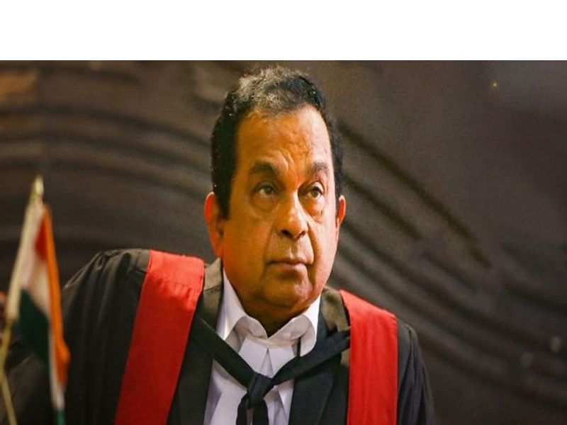 ఇక సెకండ్ హాఫ్ ప్రారంభమవగానే... అందరూ ఎప్పుడెప్పుడా అని ఎదురుచూస్తున్న బ్రహ్మి ఎంట్రీ సీన్. జడ్జిగా బ్రహ్మి ఎంటర్ అయినతరువాత కామెడీ వేరే లెవెల్ లో ఉంటుంది. తెలంగాణ యాసలో సాగే పంచులు, దర్శి, రాహుల్, నవీన్ ల టైమింగ్ అన్ని కలిసి చాలా బాగా పండాయి. సెకండ్ హాఫ్ లో చిట్టి, శ్రీకాంత్ ల లవ్ స్టోరీని డైరెక్టర్ బాగానే తెరకెక్కించాడు.