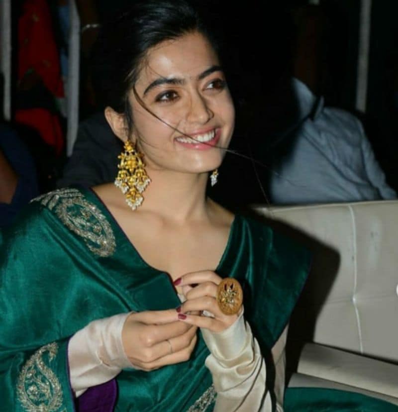 <p>ಈ ಜೋಡಿಯ ತೆರೆಯ ಮೇಲಿನ ಕೆಮೆಸ್ಟ್ರಿ ನೋಡೋಕೆ ಕಾಯ್ತಿದ್ದಾರೆ ಜನ</p>