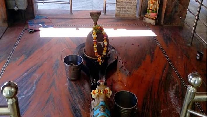 First Shravan Somvar 2022 made 3 Special Yogas offering this one thing to Shivling will change fortune BDD First Shravan Somvar 2022 made 3 Special Yogas offering this one thing to Shivling will change fortune BDD