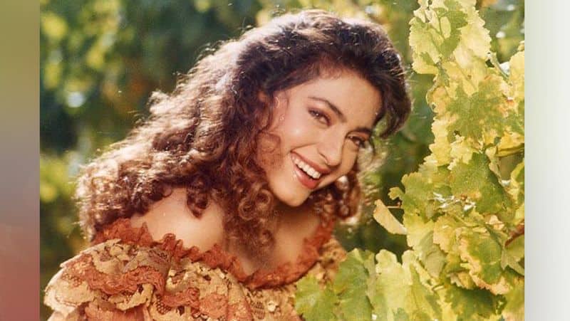 कय मत स कय मत तक नह बल क इस फ ल म स क य थ इस स परस ट र न ड ब य 35 स ल पहल द खत थ ऐस Juhi Chawla Debut Film Sultanat Completed 35 Years Of Release