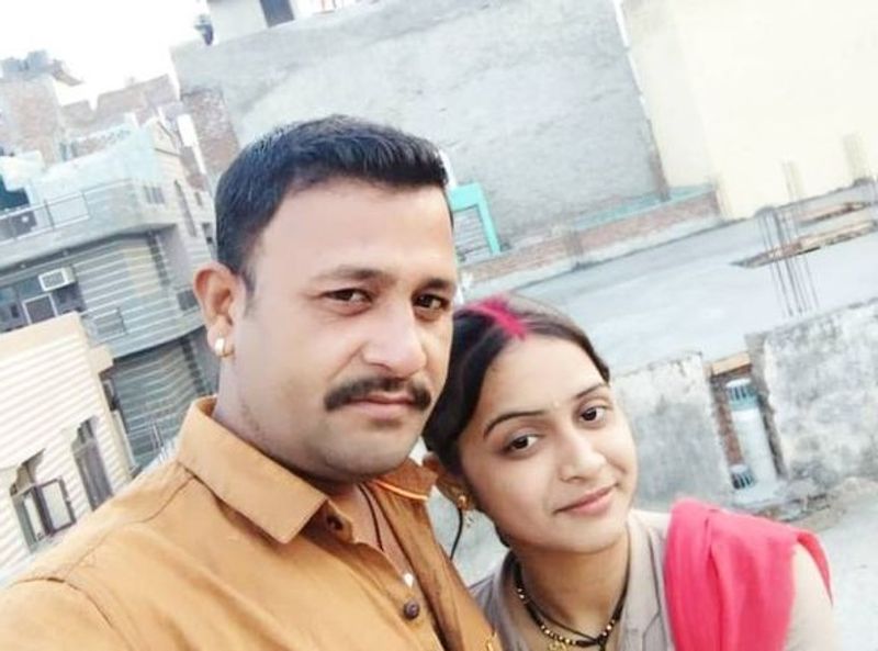 भागकर की थी शादी
विजेत कश्यप 13 दिसंबर 2020 में धीरज की बहन पूजा (19) को घर से भगाकर शादी कर ली थी। 27 फरवरी को दोनों को पकड़ लिया था। पूजा ने घर जाने से इनकार कर दिया। इसके बाद से विजेत उसके साथ जबलपुर के गढ़ा में किराये के मकान में रह रहा था। गुरुवार को वह अपने गांव आया था। इसी दौरान तिलवारा ते शंकरघाट निवासी मिंटू शुक्ला उर्फ धीरज शुक्ला ने उसकी हत्या कर दी।
