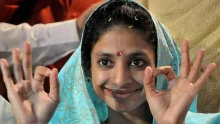 Geeta who returned from Pakistan has found her real mother kpn Geeta who returned from Pakistan has found her real mother kpn