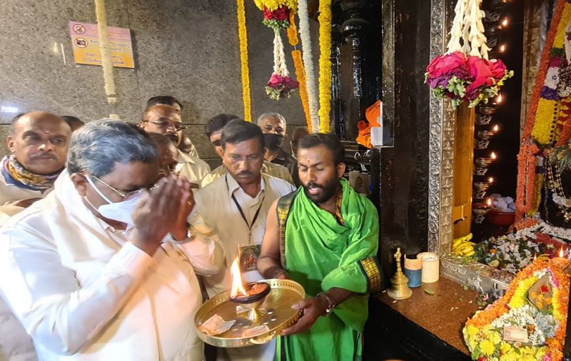 <p>ಬಜೆಟ್ ಅಧಿವೇಶನ ನಡೆಯುತ್ತಿದ್ದು ಬಜೆಟ್ ಮಂಡನೆ ವೇಳೆ ಕಾಂಗ್ರೆಸ್ ಸದಸ್ಯರು ಸಭಾತ್ಯಾಗ ಮಾಡಿದ್ದರು.</p>