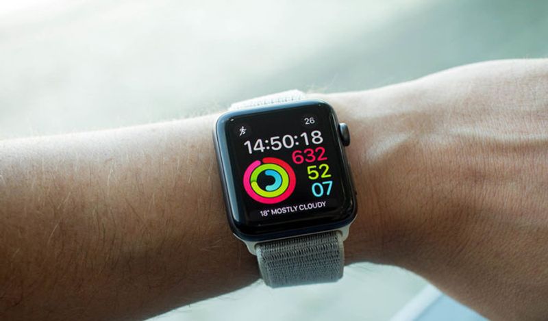 Apple Watch Series 3, 38mm
ओरिजनल प्राइस- 14471.38 रुपए
Amazon डिस्काउंट प्राइस- 12289.76 रुपए
बचत- 2181.62 रुपए 