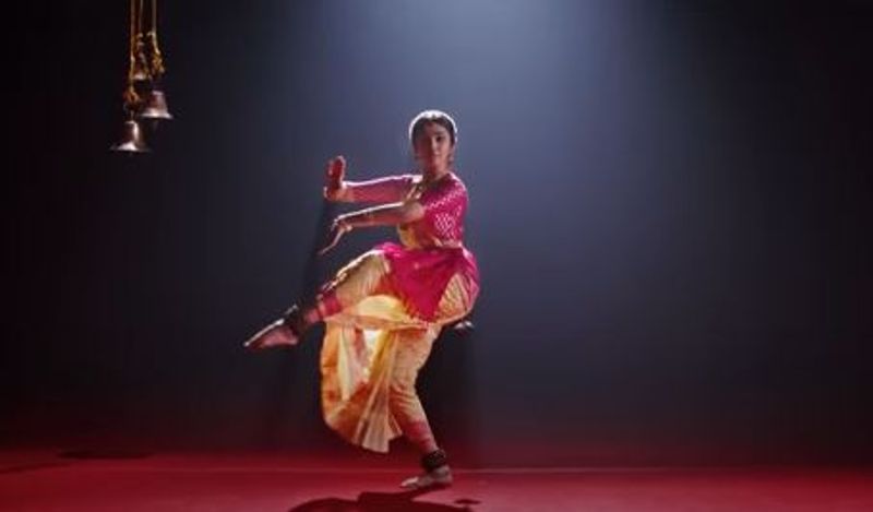 కృతి శెట్టి `ఈశ్వర` వీడియో సాంగ్ దృశ్యాలు.
