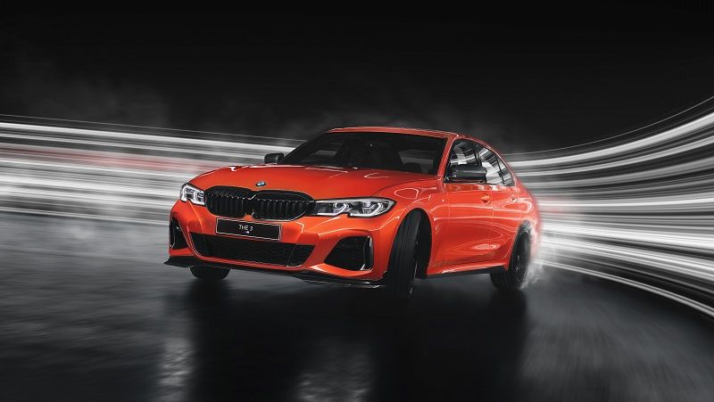 <p>ಕಳೆದ 40 ವರ್ಷಗಳಿಂದ ಮತ್ತಾವುದೇ BMW ‘ಅಲ್ಟಿಮೇಟ್ ಡ್ರೈವಿಂಗ್ ಮೆಷಿನ್’ ಪರಿಕಲ್ಪನೆಯನ್ನು BWM 3 ಸೀರೀಸ್ಗಿಂತ ಉತ್ತಮವಾಗಿ ಹೊಂದಿರಲಿಲ್ಲ. BMW M ನಿಂದ ರೂಪುಗೊಂಡ ಫಸ್ರ್ಟ್-ಎವರ್ BMW M340i xDrive S ಸ್ಪೋರ್ಟಿಂಗ್ ಡ್ರೈವಿಂಗ್ ಮತ್ತು ಅದರ ಪೂರ್ಣ ಡೈನಮಿಕ್ ಸಾಮಥ್ರ್ಯ ನೀಡಲಿದೆ. ಇದು ಮೋಟಾರ್ಸ್ಪೋರ್ಟ್ BMW M’S ಶುದ್ಧ ಬಯಕೆಯನ್ನು ದೋಷ ರಹಿತವಾಗಿ ಮೈವೆತ್ತಿದೆ ಮತ್ತು ಚಾಲಕರಿಗೆ ರೋಮಾಂಚಕ ಅನುಭವ ನೀಡಲು ಗರಿಷ್ಠ ಕಾರ್ಯಕ್ಷಮತೆ ನೀಡುತ್ತದೆ.</p>