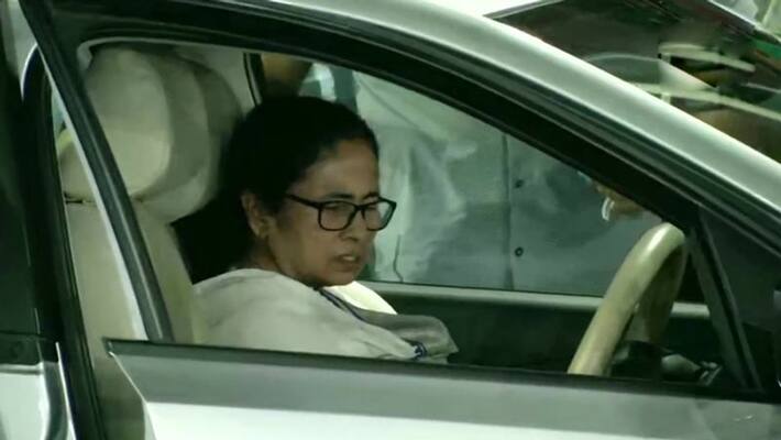 Mamata banerjee discharged from hospital Mamata banerjee discharged from hospital