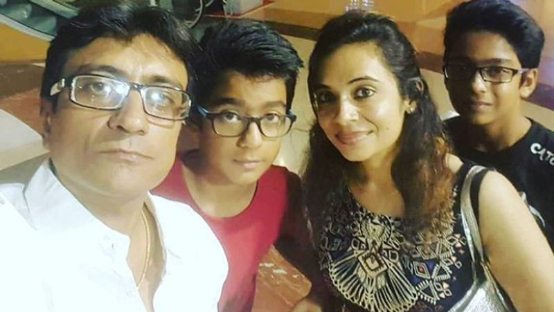 बता दें कि अमित भट्ट ने सलमान खान के प्रोडक्शन में बनी फिल्म 'लवयात्री' में भी कैमियो रोल किया है। इसमें वो अपने दोनों बेटों के साथ छोटे-से रोल में नजर आ चुके हैं। अमित भट्ट ने करीब 16 साल तक गुजराती थिएटर में भी काम किया है। 