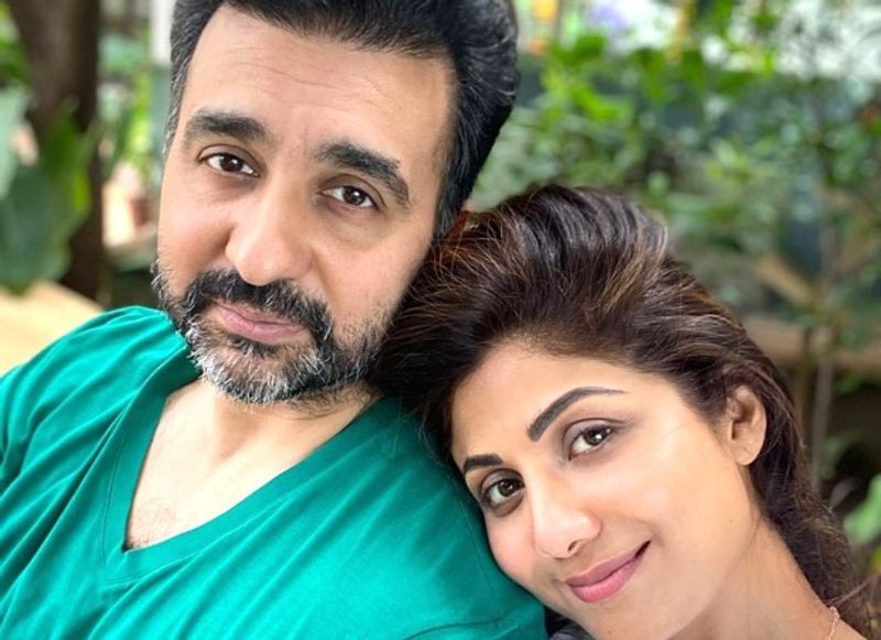 সকলেই চিকিৎসকের পরামর্শ মেনে চলছেন এবং আগের তুলনায় অনেকটাই ভাল আছেন এবং খুব শীঘ্রই তারা সুস্থ হয়ে যাবেন বলে জানিয়েছেন শিল্পা।
