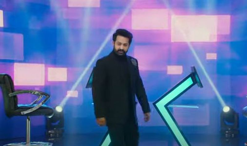 ఇప్పటికే చిరంజీవి, నాగార్జున గారు ఈ షోపై వాళ్ల మార్క్ ని క్రియేట్ చేశారు. కచ్చితంగా ఇది నాకు ఛాలెంజ్. హంబుల్గా ఈ ఛాలెంజ్ని యాక్సెప్ట్ చేశాను. నా వంతు ఒక మార్క్ ని క్రియేట్ చేసేందుకు ప్రయత్నిస్తానని చెప్పారు.