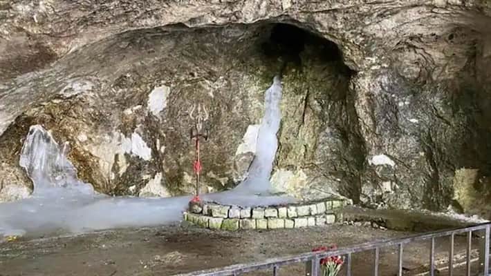 No Amarnath Yatra this year due to Covid; online 'aarti' for devotees lns No Amarnath Yatra this year due to Covid; online 'aarti' for devotees lns