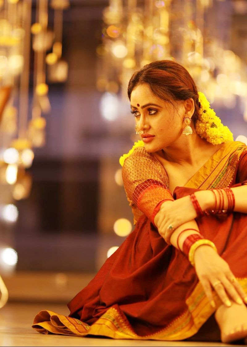 2015లో విడుదలైన టాప్ ర్యాంకర్స్, నాకైతే నచ్చింది చిత్రాలలో ఆమె హీరోయిన్ గా నటించడం జరిగింది.