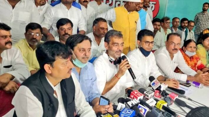 Upendra Kushwaha with Nitish Kumar, explains the reason for his party's merger with JDU ASA Upendra Kushwaha with Nitish Kumar, explains the reason for his party's merger with JDU ASA