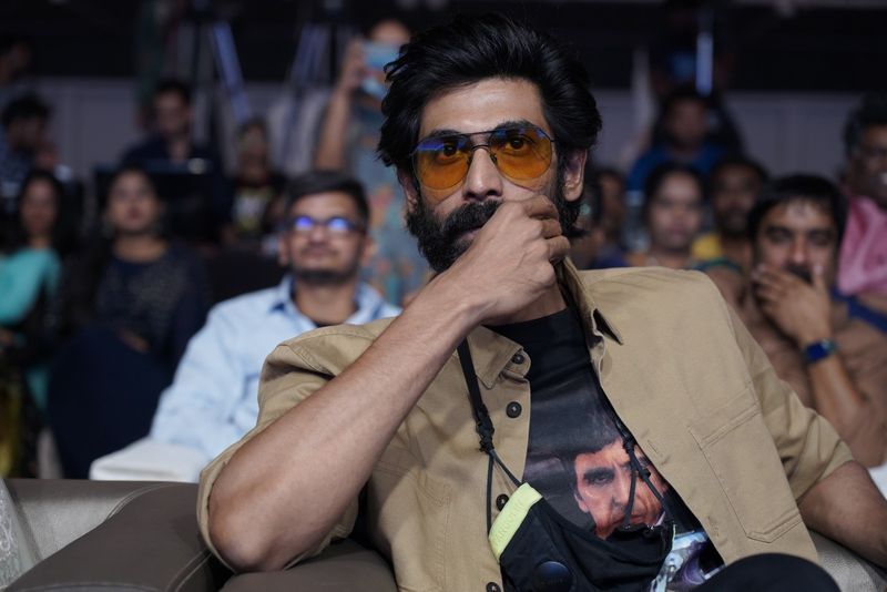 `శశి` ప్రీ రిలీజ్ ఈవెంట్ ఫోటోలు.