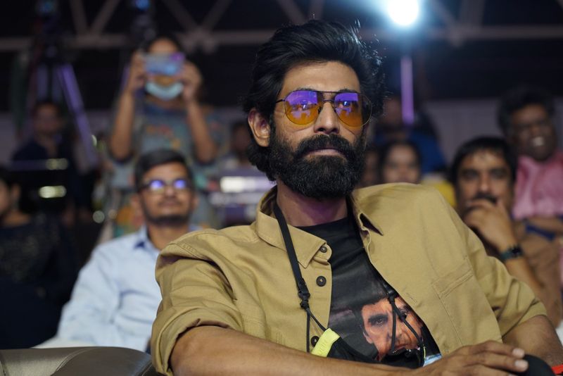`శశి` ప్రీ రిలీజ్ ఈవెంట్ ఫోటోలు.