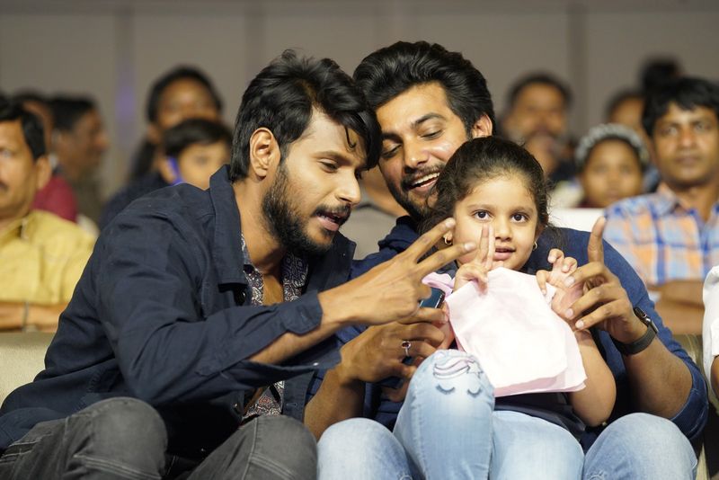 `శశి` ప్రీ రిలీజ్ ఈవెంట్ ఫోటోలు.
