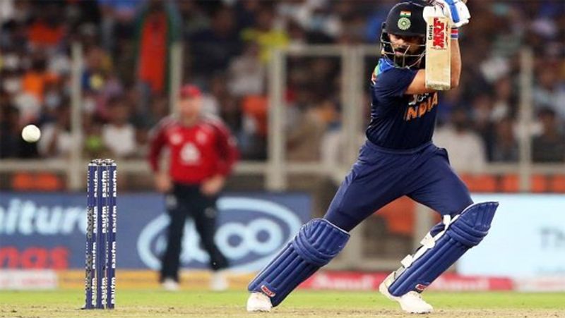 <p>শুধু ইশান কিষাণ নয়, দ্বিতীয় ম্যাচে রানে ফিরেছেন অধিনায়ক বিরাট কোহলি। ৭৩ রানের ম্যাচ উইনিং ইনিংস খেলে টি২০ ক্রিকেটে প্রথম ব্যাটসম্যান হিসেবে ৩ হাজার রান পূরণ করার রেকর্ড গড়েন কোহলি।<br />
</p>