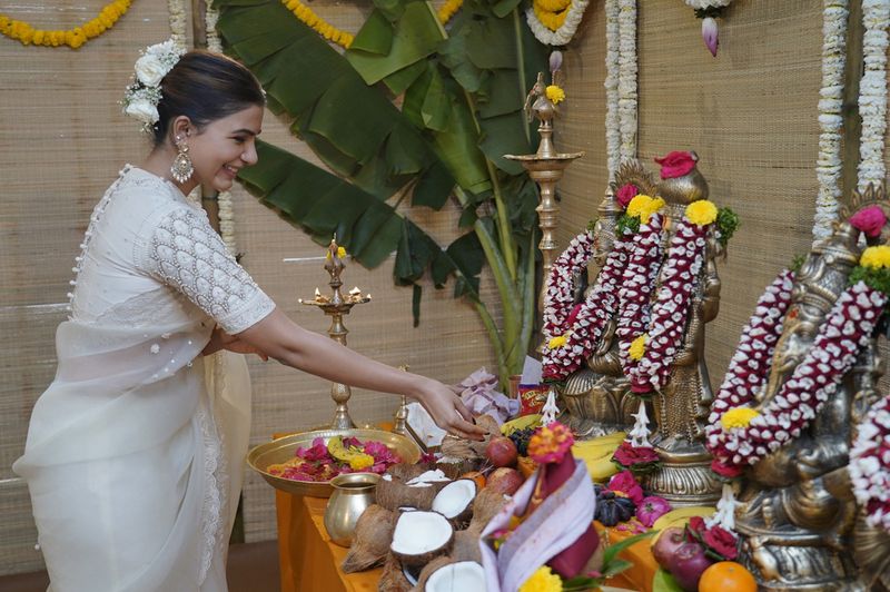 పూజా కార్యక్రమంలో పాల్గొన్న సమంత