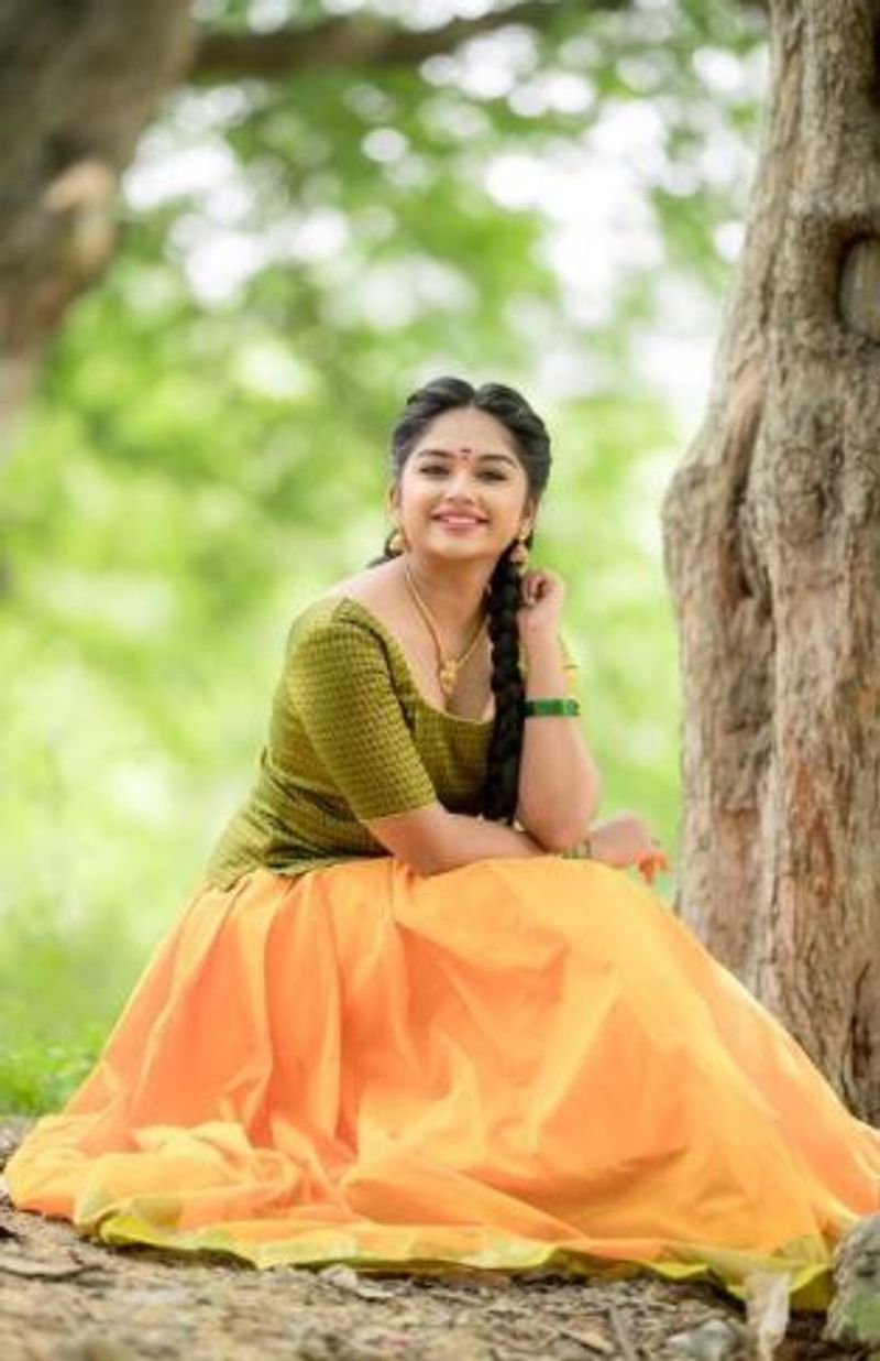 கியூட் சிரிப்பில் சிலிர்க்க வைக்கும் ப்ரீத்தி 