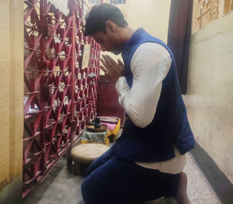 বিজেপিতে যোগ দিয়েই মানুষের উদ্দেশ্যে কাজ করার জন্য রাজনীতিতে যোগ বলে জানিয়েছিলেন টালিগঞ্জের অভিনেতা।
