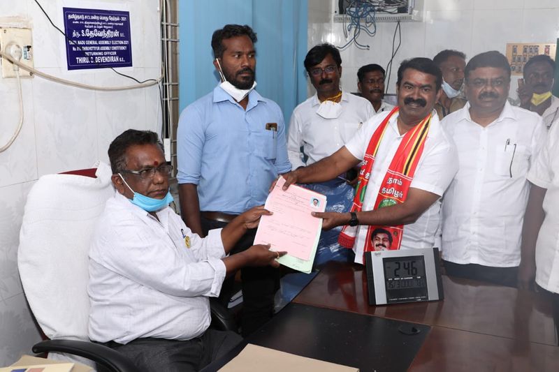 திருவொற்றியூர் தொகுதியில் நாம் தமிழர் கட்சி ஒருங்கிணைப்பாளர் சீமான் வேட்புமனு தாக்கல் செய்தார்.
