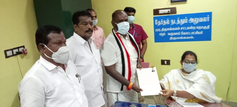 திருமங்கலம் தொகுதியில் அதிமுக சார்பில் அமைச்சர் ஆர்.பி.உதயகுமார் வேட்புமனு தாக்கல் செய்தார். 