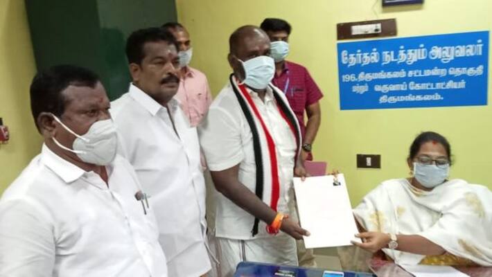 Thirumangalam Constituency DMK candidate supporters Argument with the election officer Thirumangalam Constituency DMK candidate supporters Argument with the election officer
