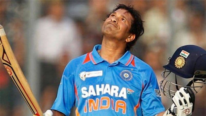 <p>শততম সেঞ্চুরির পর সচিন তেন্ডুলকর বলেন,'শতরান খুব সহজে আসে না। কঠিন কাজ। সব কিছু ঠিক ঠিক মতো হলে তবেই শতরান পাওয়া যায়। ৯৯টা শতরান করার পরেও কঠিন ছিল ১০০তম পাওয়া। সব চেয়ে কঠিন বোধ হয় ওটাই ছিল। চাপ মুক্ত হয়েছিলাম।'<br />
</p>