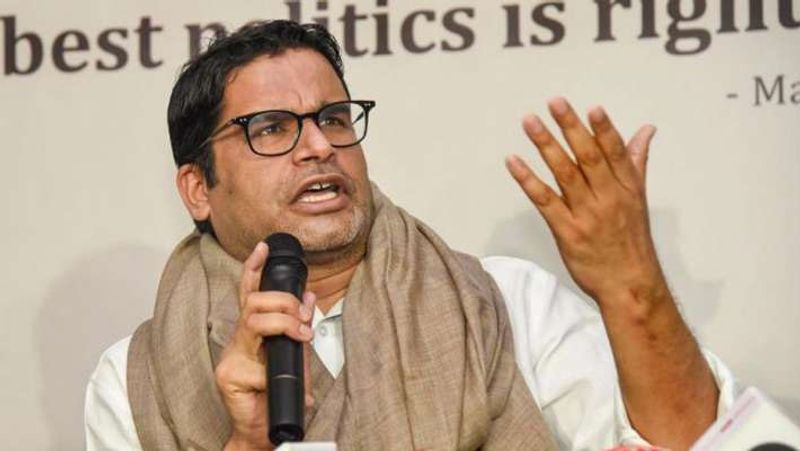 यह जानकार हैरानी होगी कि कभी प्रशांत किशोर और सुनील कानुगोलू एक साथ काम करते थे। इन्होंने ही 2014 में 'अबकी बार मोदी सरकार' का नारा बुलंद किया था। हालांकि दोनों जोड़ी लंबे समय तक नहीं टिकी। सुनील भाजपा के लिए उत्तर प्रदेश, उत्तराखंड, हिमाचल, गुजरात और कर्नाटक में काम कर चुक हैं। जबकि प्रशांत कुमार नीतीश कुमार के बाद बंगाल में ममता बनर्जी और तमिलनाडु में DMK के लिए काम कर रहे हैं।