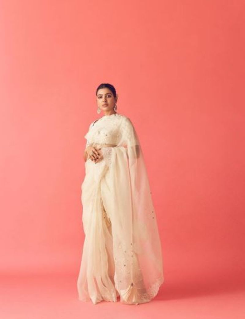 இந்த படத்தின் படப்பிடிப்பு நேற்று துவங்கிய நிலையில் இதில் நடிகர் அல்லு அரவிந்த், சாமந்தா, தயாரிப்பாளர் தில் ராஜு, அவரது மகள் ஹர்ஷிதா ரெட்டி உள்ளிட்ட பலர் கலந்து கொண்டனர்.samantha
