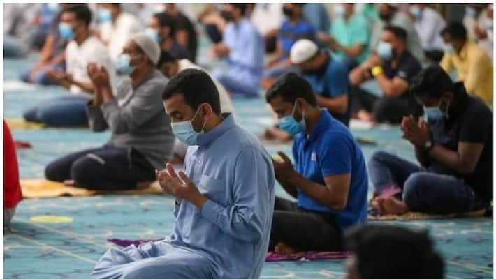 Taraweeh prayers to resume in uae Taraweeh prayers to resume in uae
