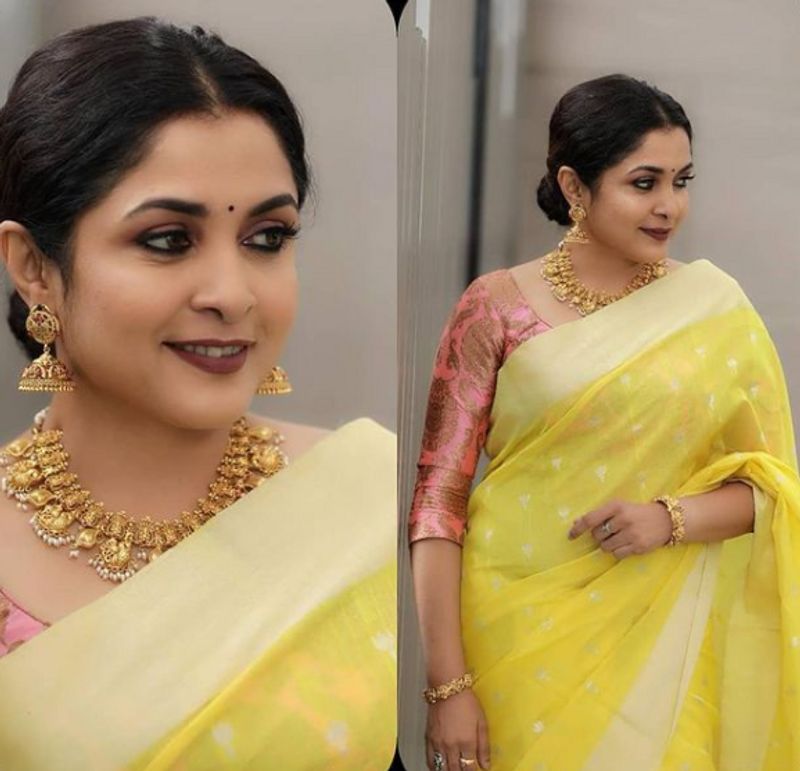 <p><br />
ನಂತರ ತೆಲುಗು, ತಮಿಳು, ಕನ್ನಡ, ಮಲಯಾಳಂ, ಹಿಂದಿ ಸಿನಿಮಾಗಳಲ್ಲಿ ನಟಿಸಿ ಪ್ರೇಕ್ಷರರನ್ನು ರಂಜಿಸಿದ್ದಾರೆ.</p>
