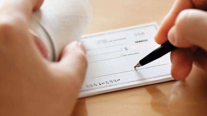 Man sues son for refusing to return illegally collected cheques in UAE Man sues son for refusing to return illegally collected cheques in UAE