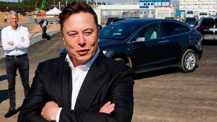 Tesla CEO Elon Musk may soon become first person with a net worth of 300 billion us dollar ckm Tesla CEO Elon Musk may soon become first person with a net worth of 300 billion us dollar ckm