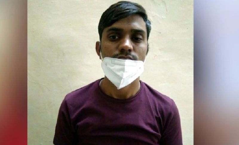 मामले की जांच कर रहे जयपुर के डीसीपी प्रदीप मोहन शर्मा ने बताया कि यह अपराध बेहद गंभीर है। आरोपी को कोर्ट में पेश किया जाएगा,जिसके बाद उसकी सजा तय होगी। उन्होंने बताया कि पीड़िता के पति ने कल शाम चित्रकूट थाने पहुंचकर रिपोर्ट दर्ज करवाई थी। आरोपी को आगरा रोड से हिरासत में लिया गया है।
