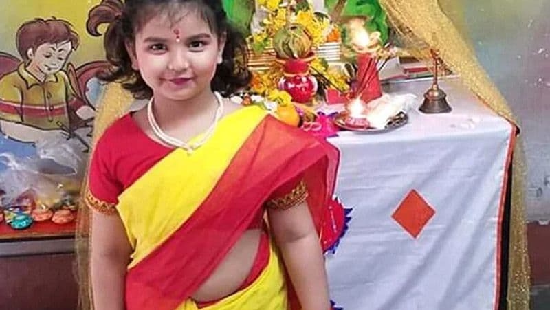 मोहम्मद शमी (Mohammed Shami)भी अक्सर अपनी बेटी की फोटो शेयर करते रहते हैं। पिछले महीने बसंत पंचमी के मौके पर उन्होंने ने अपनी बेटी आयरा की फोटो पोस्ट कर लिखा था, 'बहुत प्यारी लग रही हो बेटा। मैं आपको बहुत प्यार करता हूं, ईश्वर आपका भला करे, प्यारी बेटी जल्द मिलते हैं।'